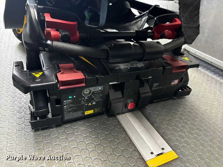 image for item OF9731 2017 Ford  F550 XLT ambulance