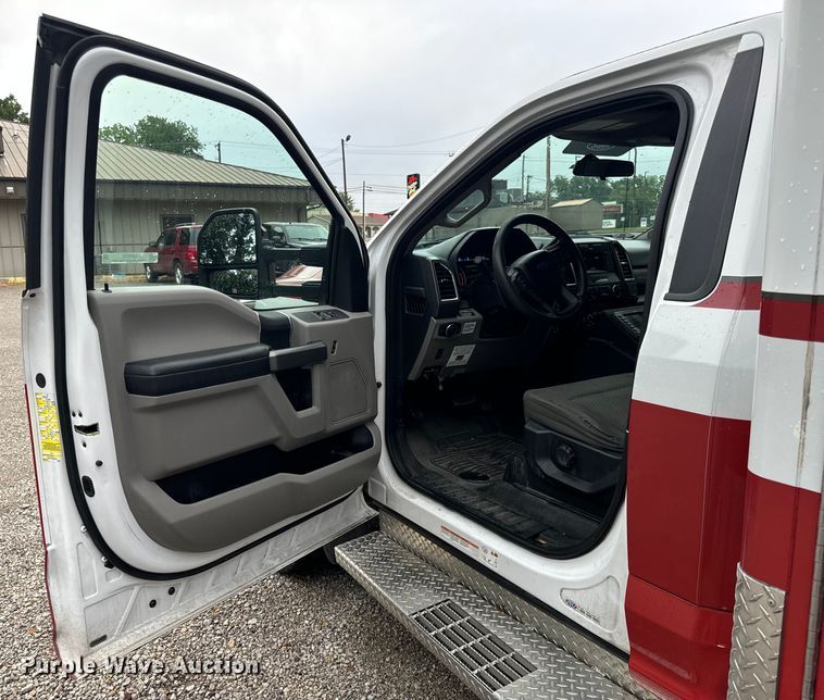 image for item OF9731 2017 Ford  F550 XLT ambulance