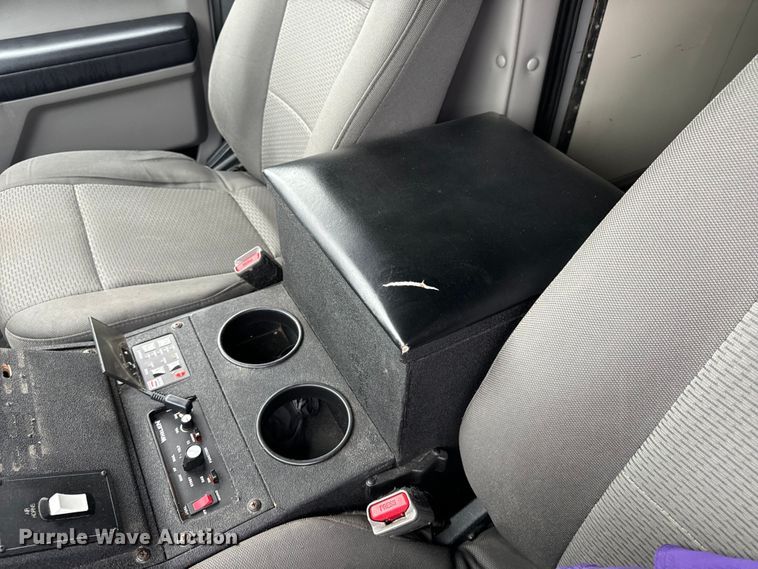 image for item OF9731 2017 Ford  F550 XLT ambulance