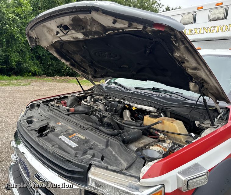 image for item OF9731 2017 Ford  F550 XLT ambulance