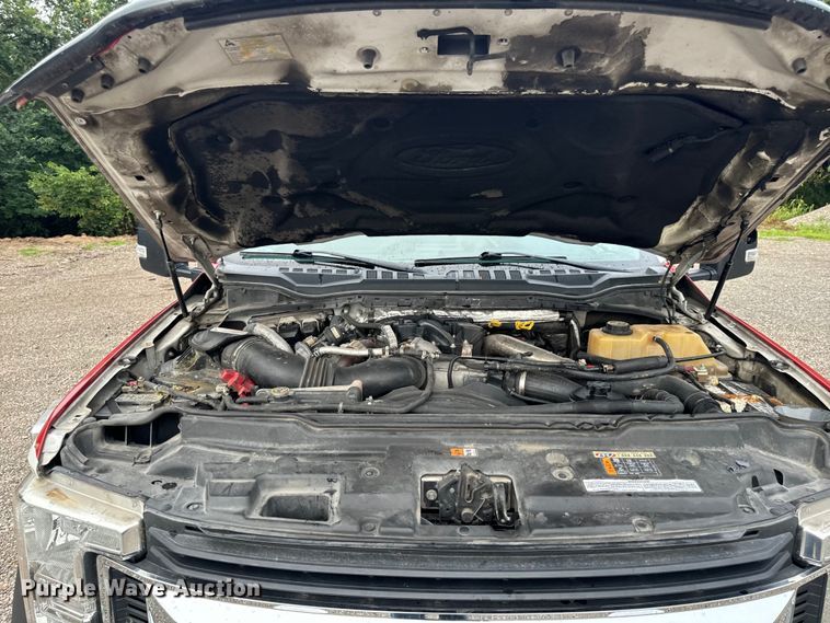 image for item OF9731 2017 Ford  F550 XLT ambulance