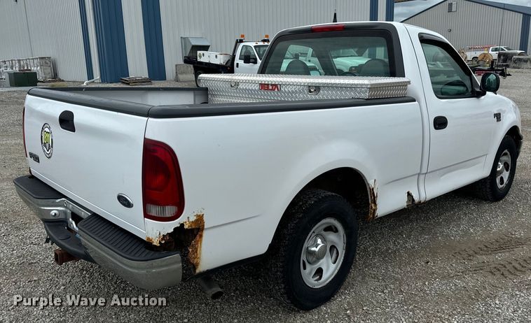 image for item OF9744 1999 Ford  F150 XL pickup truck