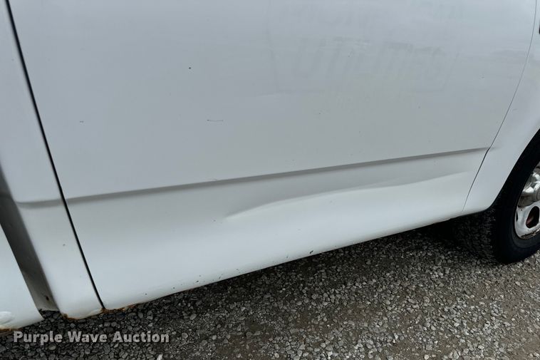 image for item OF9744 1999 Ford  F150 XL pickup truck