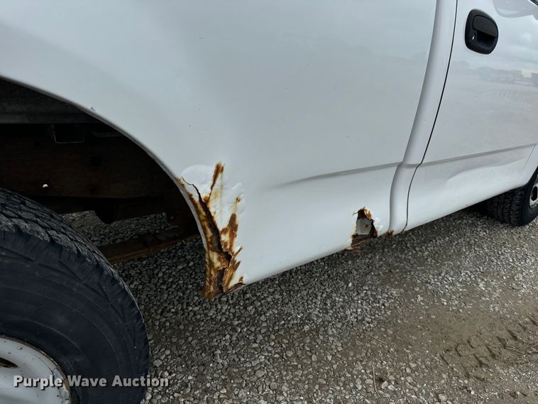 image for item OF9744 1999 Ford  F150 XL pickup truck