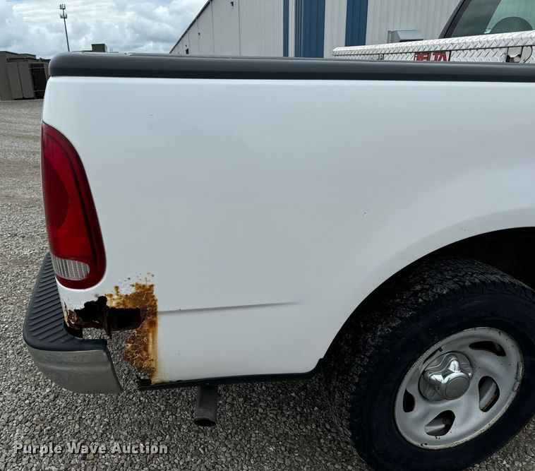 image for item OF9744 1999 Ford  F150 XL pickup truck