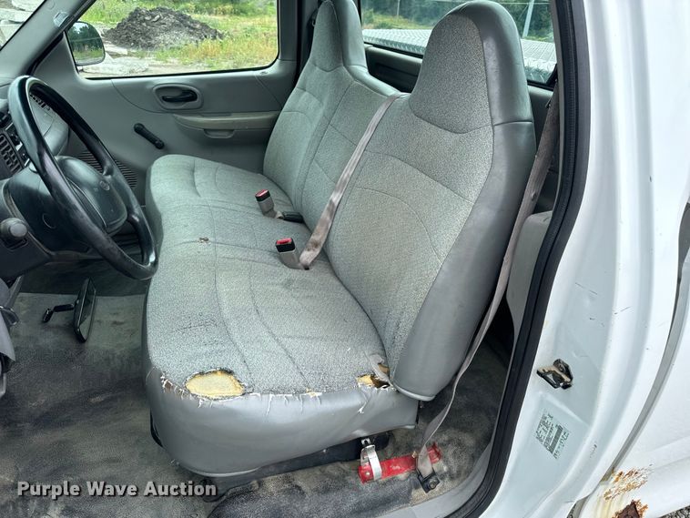 image for item OF9744 1999 Ford  F150 XL pickup truck