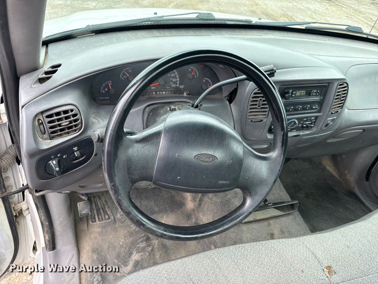 image for item OF9744 1999 Ford  F150 XL pickup truck