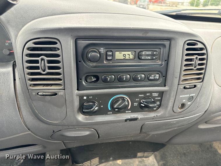 image for item OF9744 1999 Ford  F150 XL pickup truck