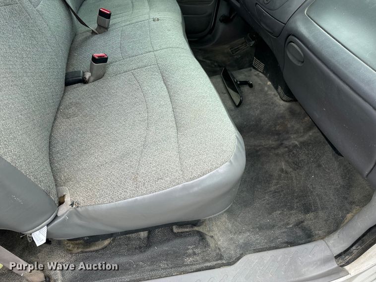 image for item OF9744 1999 Ford  F150 XL pickup truck