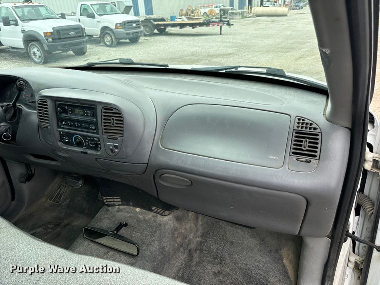 image for item OF9744 1999 Ford  F150 XL pickup truck