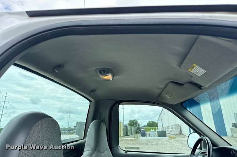 image for item OF9744 1999 Ford  F150 XL pickup truck