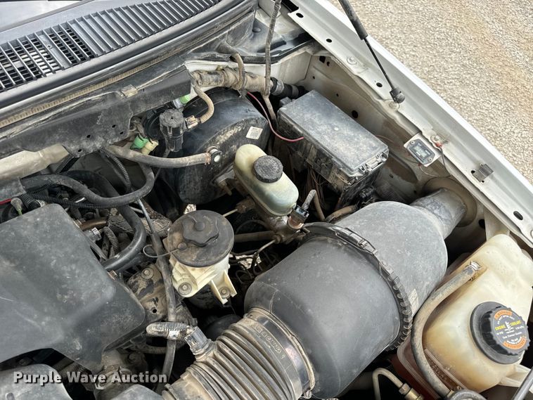 image for item OF9744 1999 Ford  F150 XL pickup truck