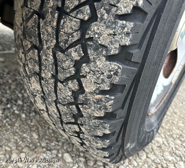 image for item OF9744 1999 Ford  F150 XL pickup truck