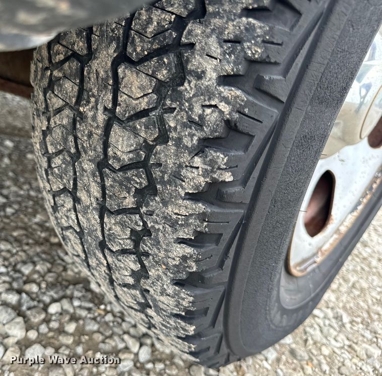 image for item OF9744 1999 Ford  F150 XL pickup truck