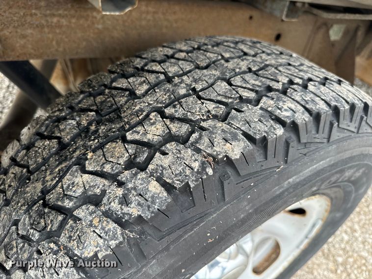 image for item OF9744 1999 Ford  F150 XL pickup truck