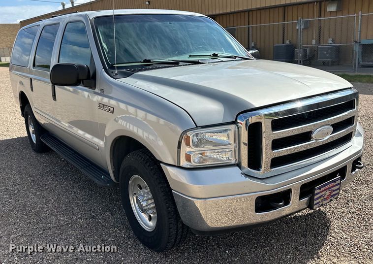 image for item OL9601 2005 Ford Excursion SUV