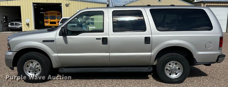 image for item OL9601 2005 Ford Excursion SUV