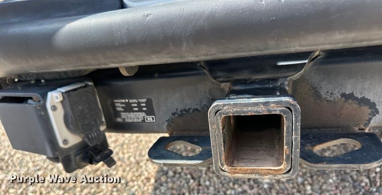 image for item OL9601 2005 Ford Excursion SUV