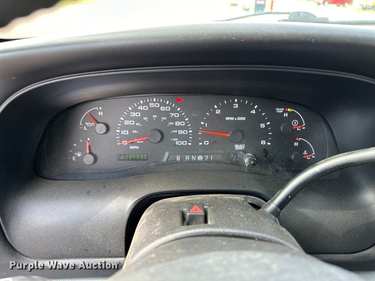 image for item OL9601 2005 Ford Excursion SUV