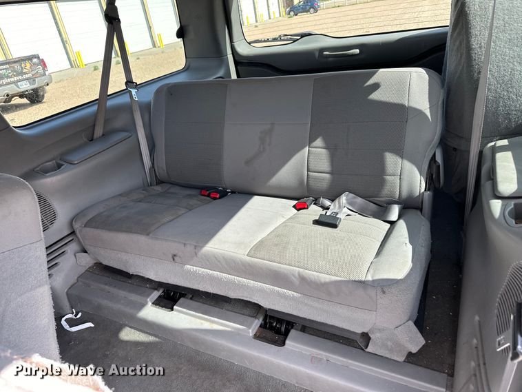 image for item OL9601 2005 Ford Excursion SUV