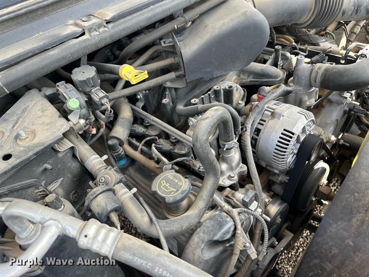 image for item OL9601 2005 Ford Excursion SUV