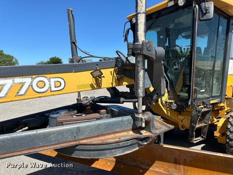 image for item OL9653 2008 John Deere 770D motor grader