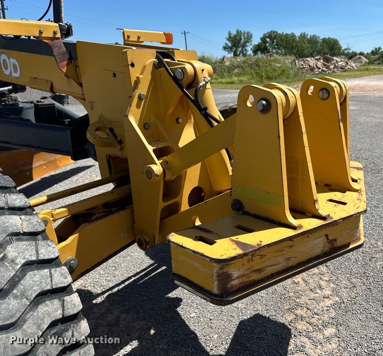 image for item OL9653 2008 John Deere 770D motor grader