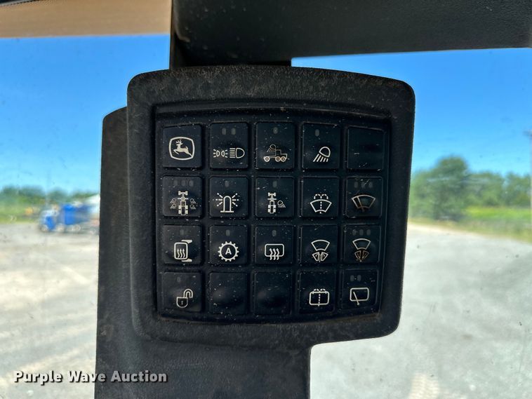 image for item OL9653 2008 John Deere 770D motor grader