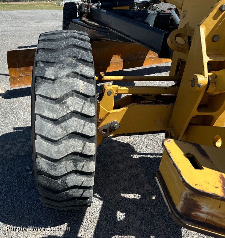 image for item OL9653 2008 John Deere 770D motor grader