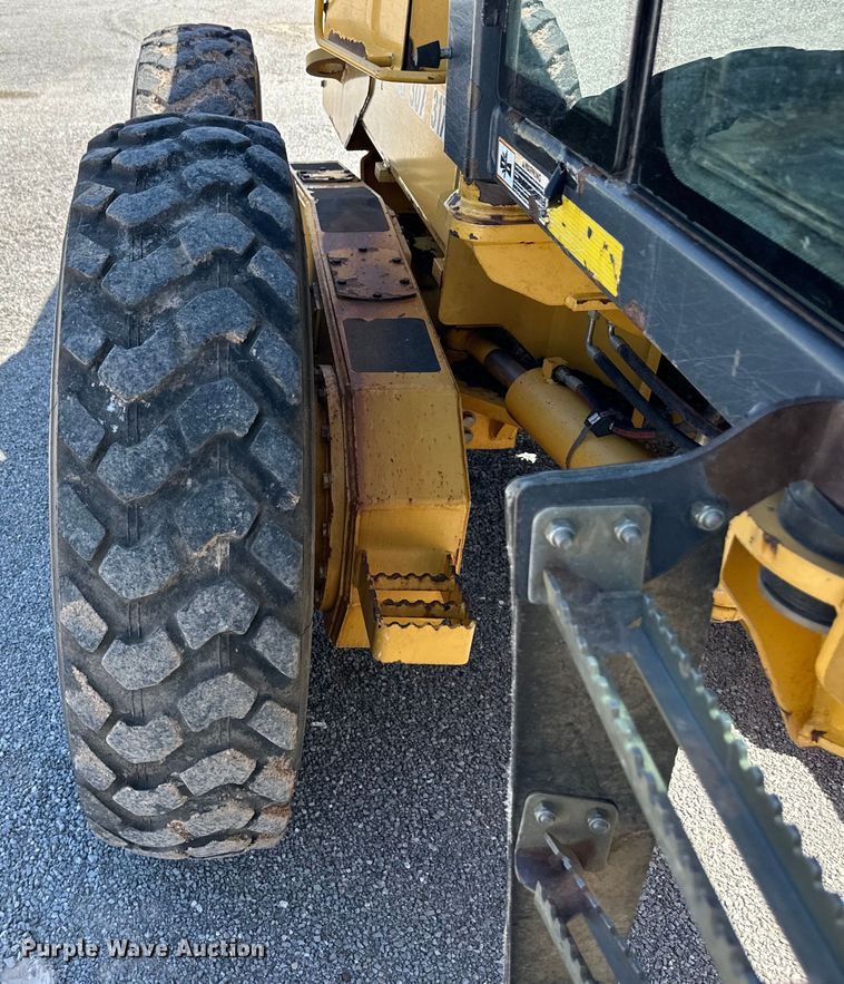 image for item OL9653 2008 John Deere 770D motor grader