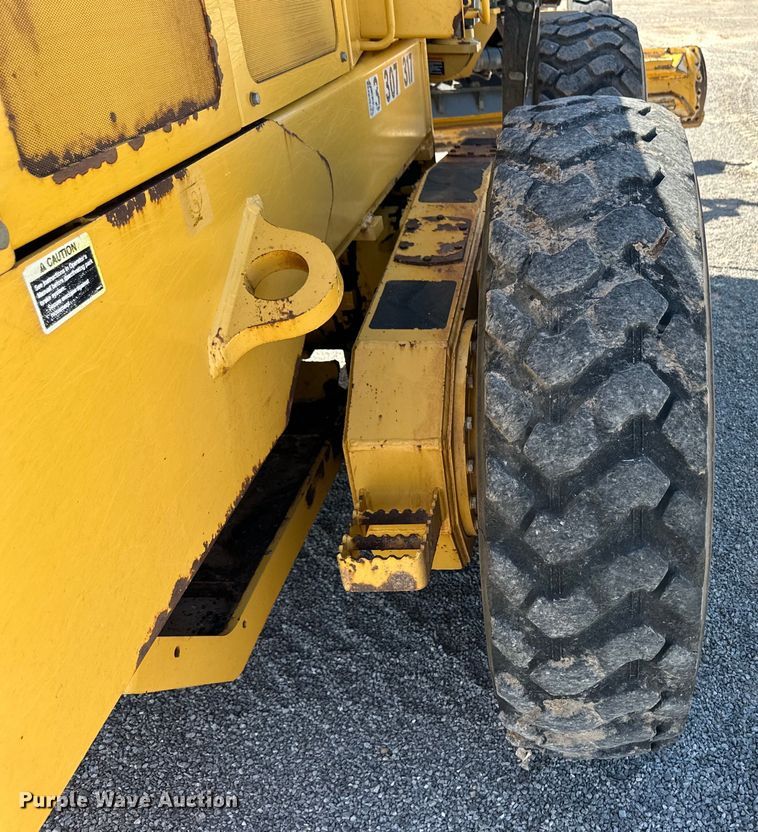 image for item OL9653 2008 John Deere 770D motor grader