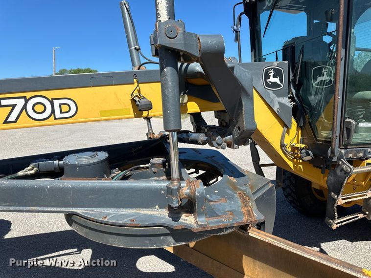image for item OL9654 2008 John Deere 770D motor grader