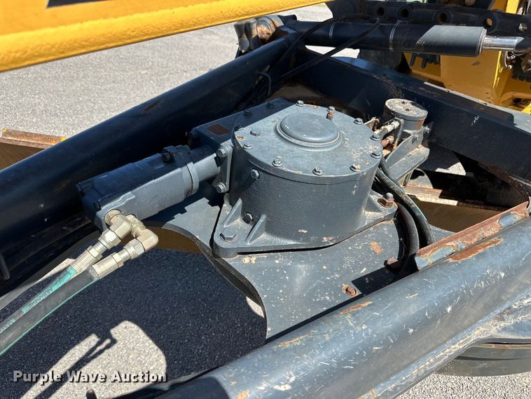 image for item OL9654 2008 John Deere 770D motor grader