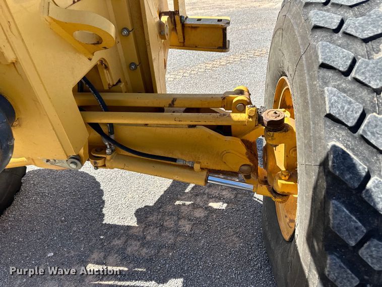 image for item OL9654 2008 John Deere 770D motor grader