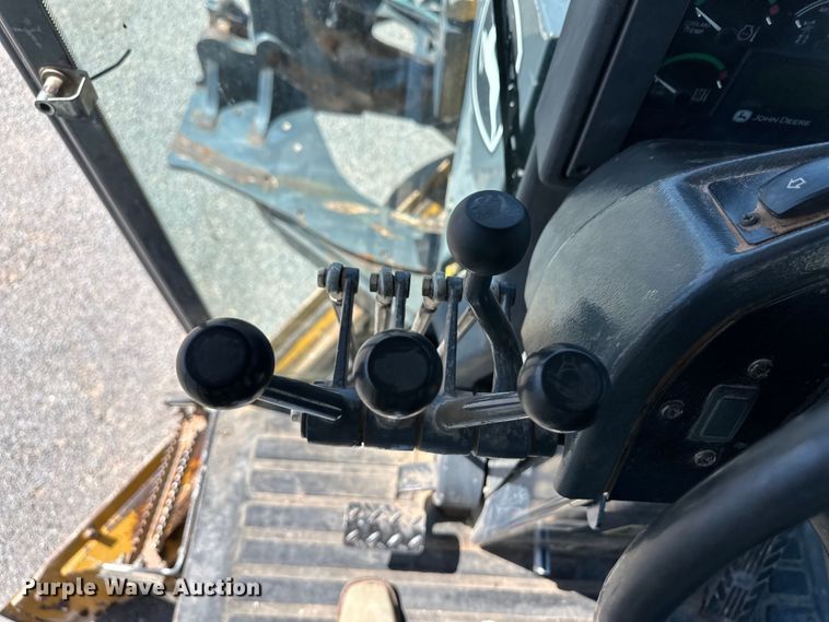 image for item OL9654 2008 John Deere 770D motor grader