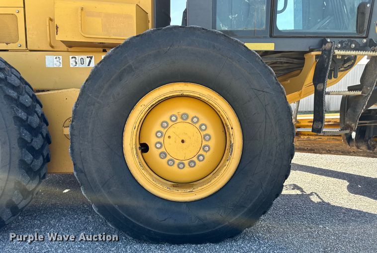 image for item OL9654 2008 John Deere 770D motor grader