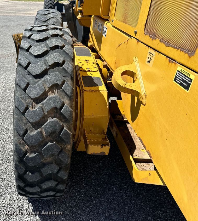 image for item OL9654 2008 John Deere 770D motor grader