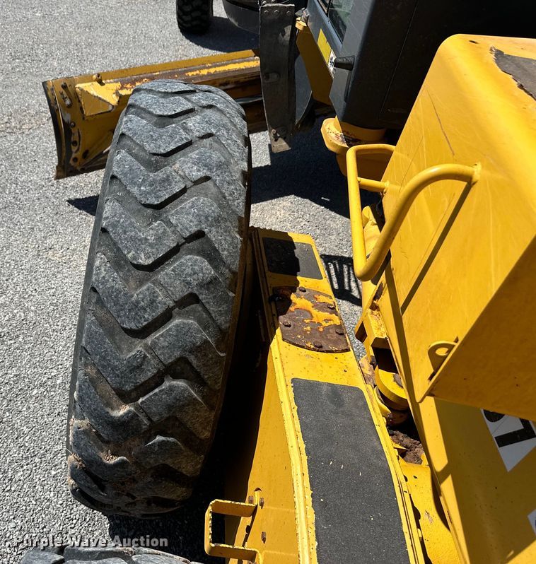 image for item OL9654 2008 John Deere 770D motor grader