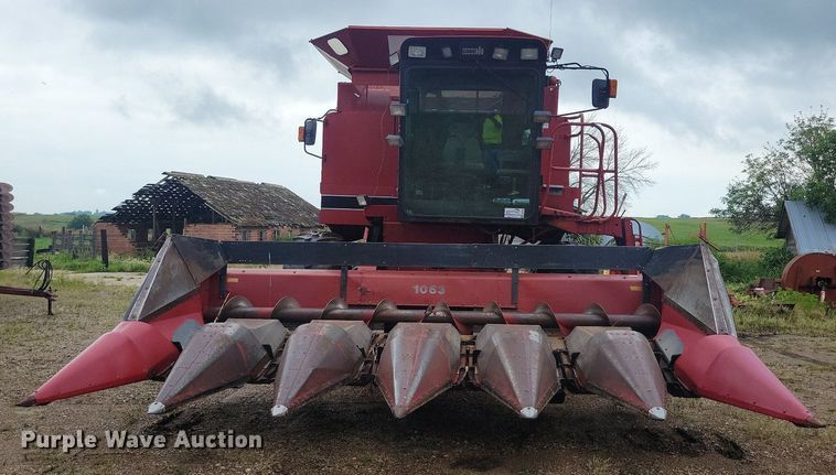 image for item DG0664 1987 Case IH 1660 Axial-Flow combine