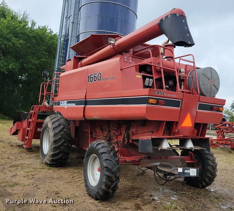 image for item DG0664 1987 Case IH 1660 Axial-Flow combine