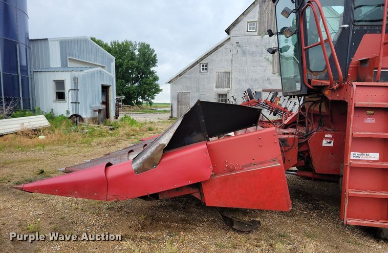 image for item DG0664 1987 Case IH 1660 Axial-Flow combine