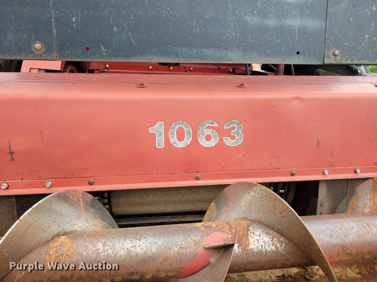 image for item DG0664 1987 Case IH 1660 Axial-Flow combine