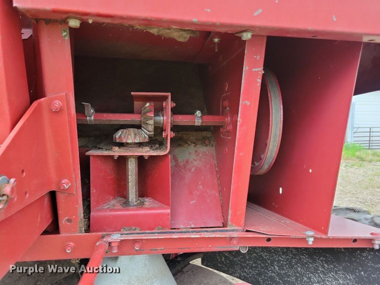 image for item DG0664 1987 Case IH 1660 Axial-Flow combine