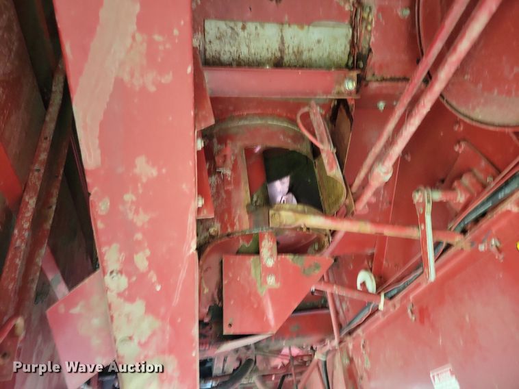 image for item DG0664 1987 Case IH 1660 Axial-Flow combine