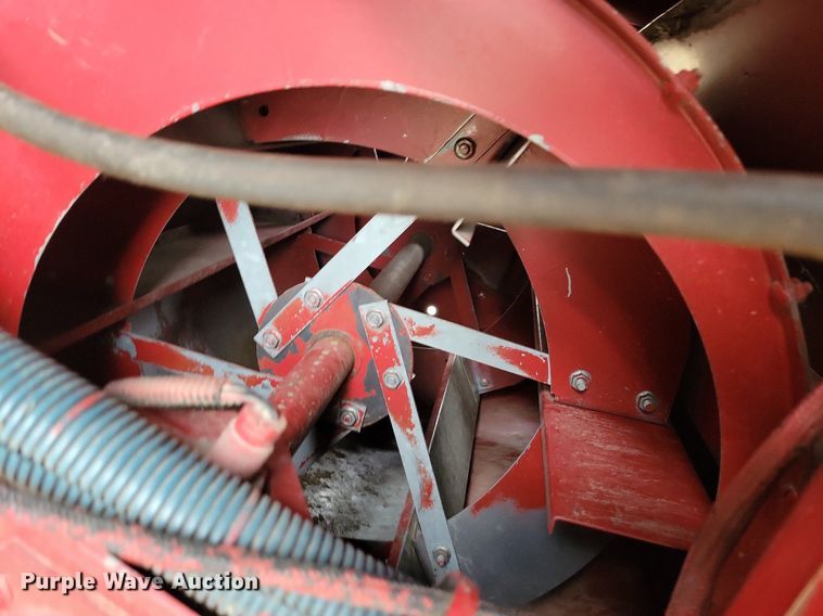 image for item DG0664 1987 Case IH 1660 Axial-Flow combine