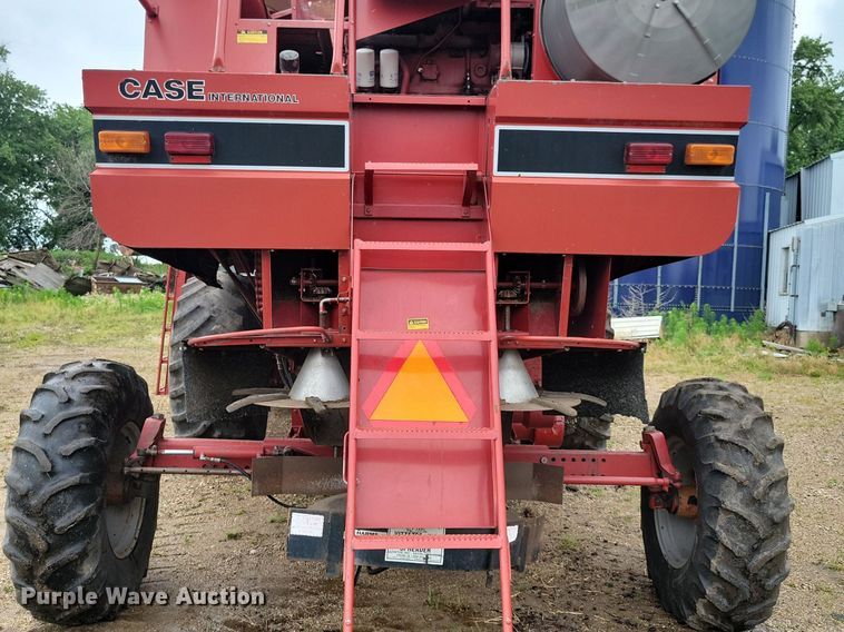 image for item DG0664 1987 Case IH 1660 Axial-Flow combine
