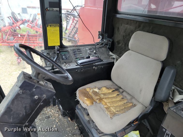 image for item DG0664 1987 Case IH 1660 Axial-Flow combine