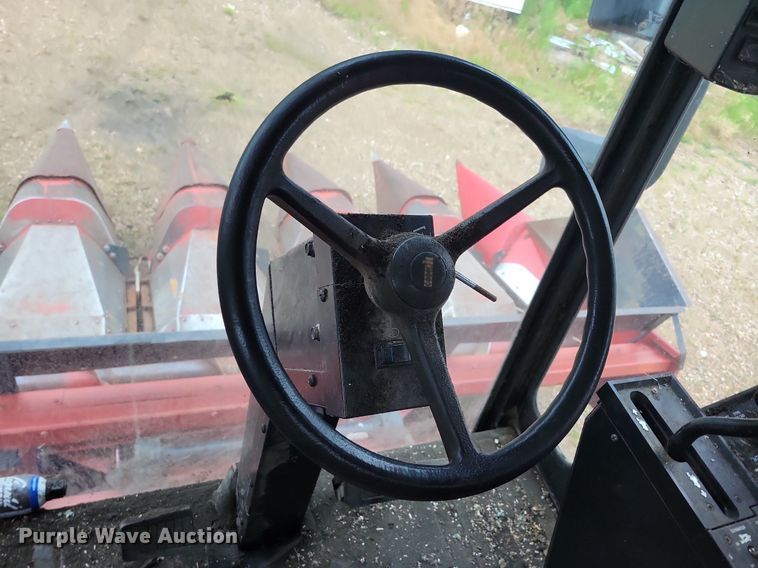 image for item DG0664 1987 Case IH 1660 Axial-Flow combine