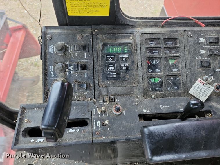 image for item DG0664 1987 Case IH 1660 Axial-Flow combine