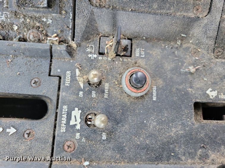 image for item DG0664 1987 Case IH 1660 Axial-Flow combine